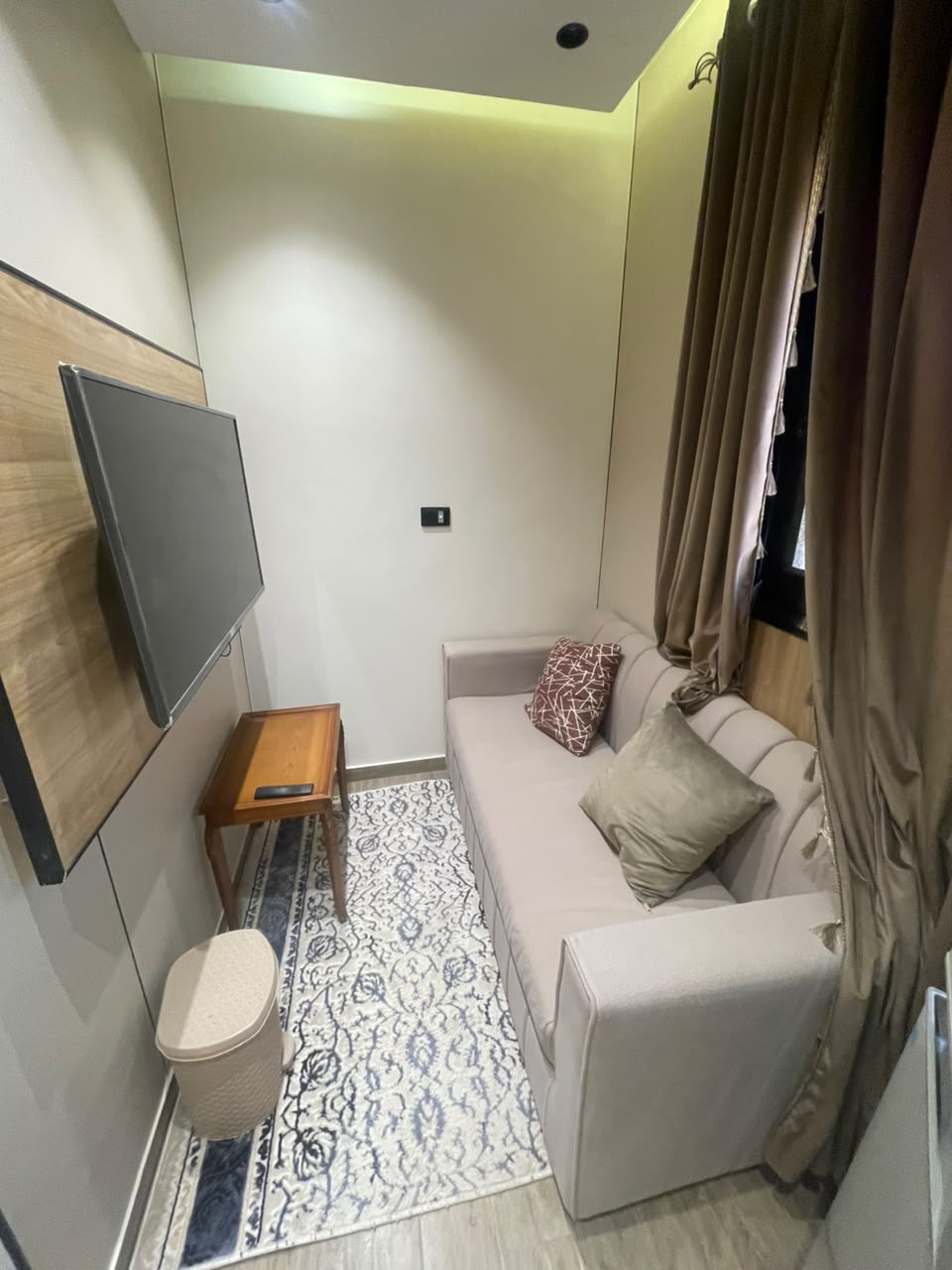 Suite 2