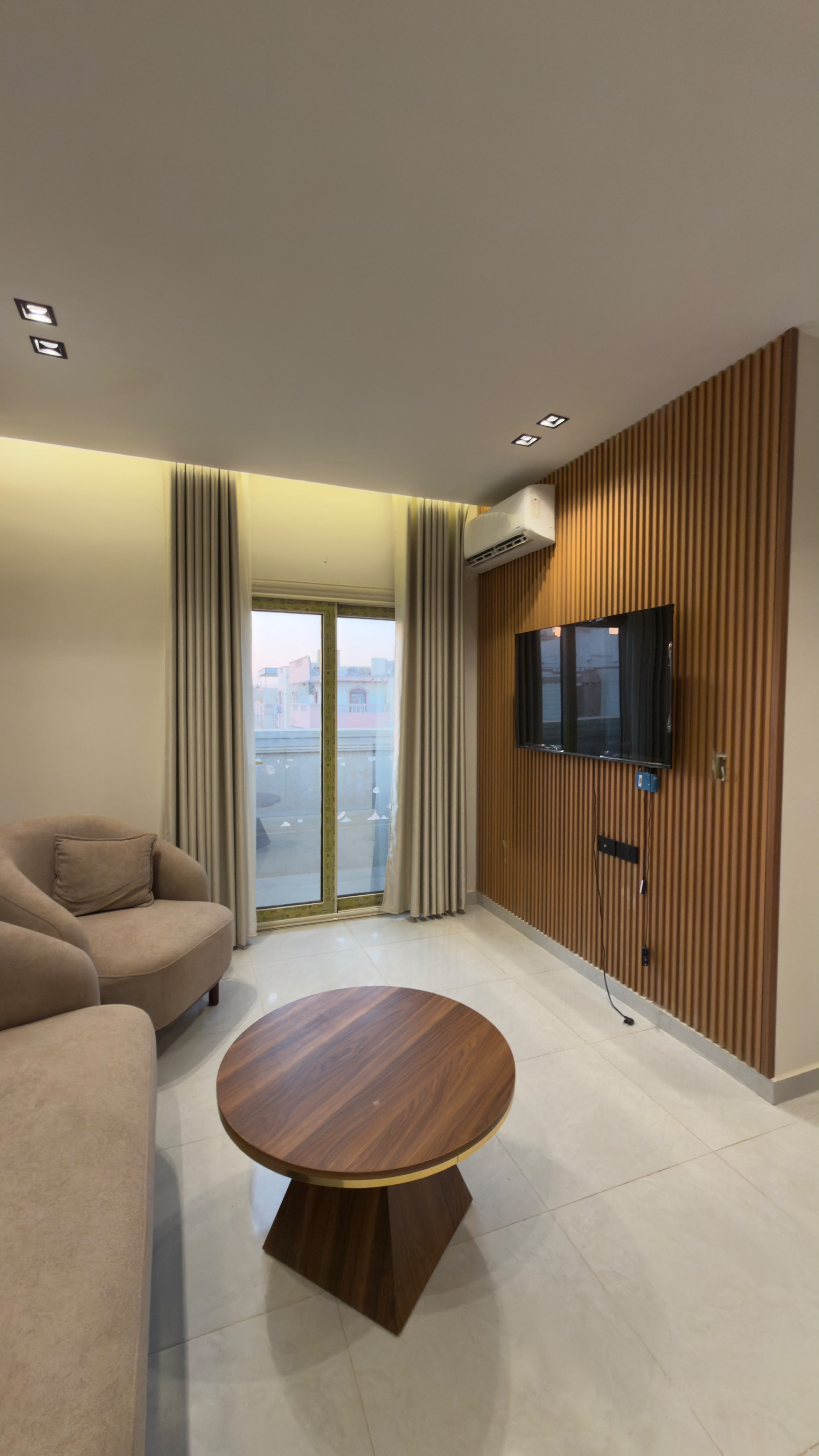 Suite 2
