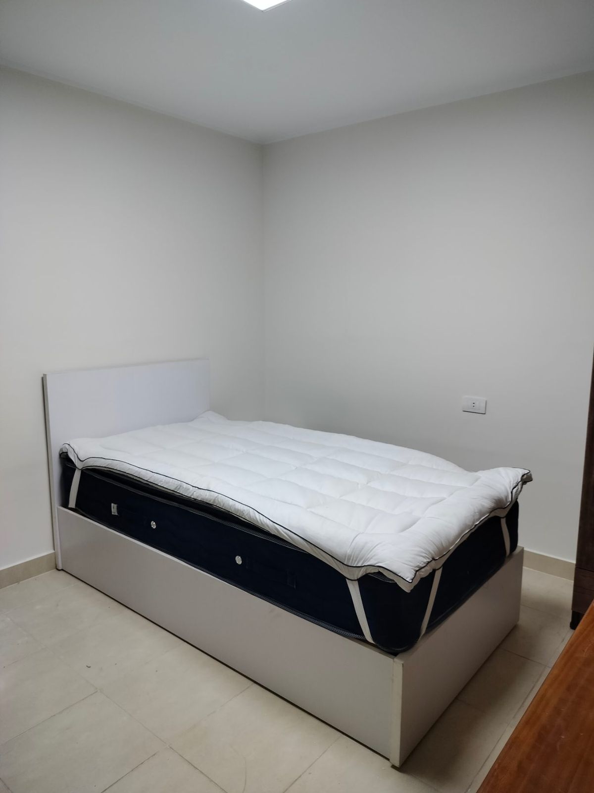 Single Studio