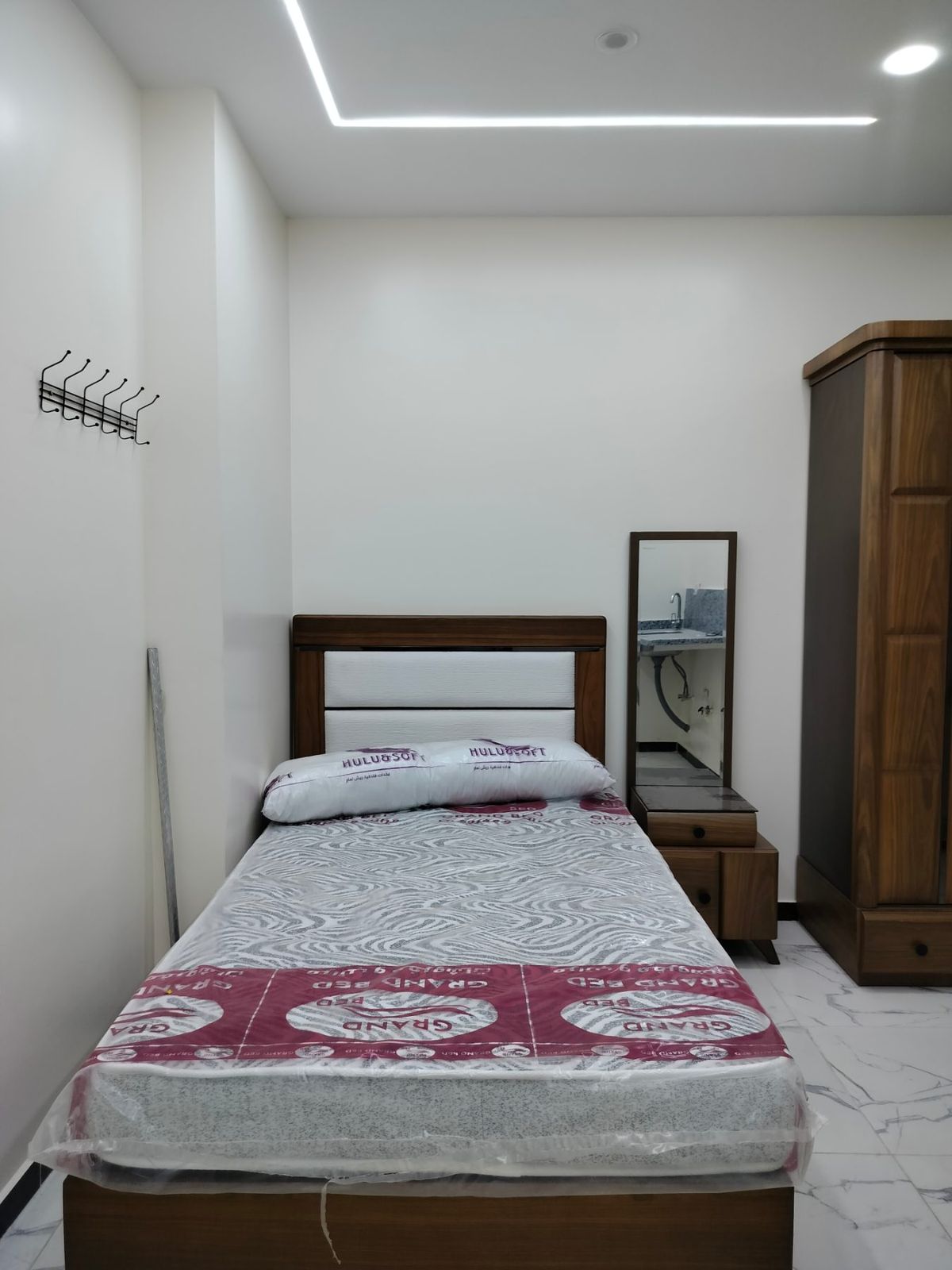 Single Studio