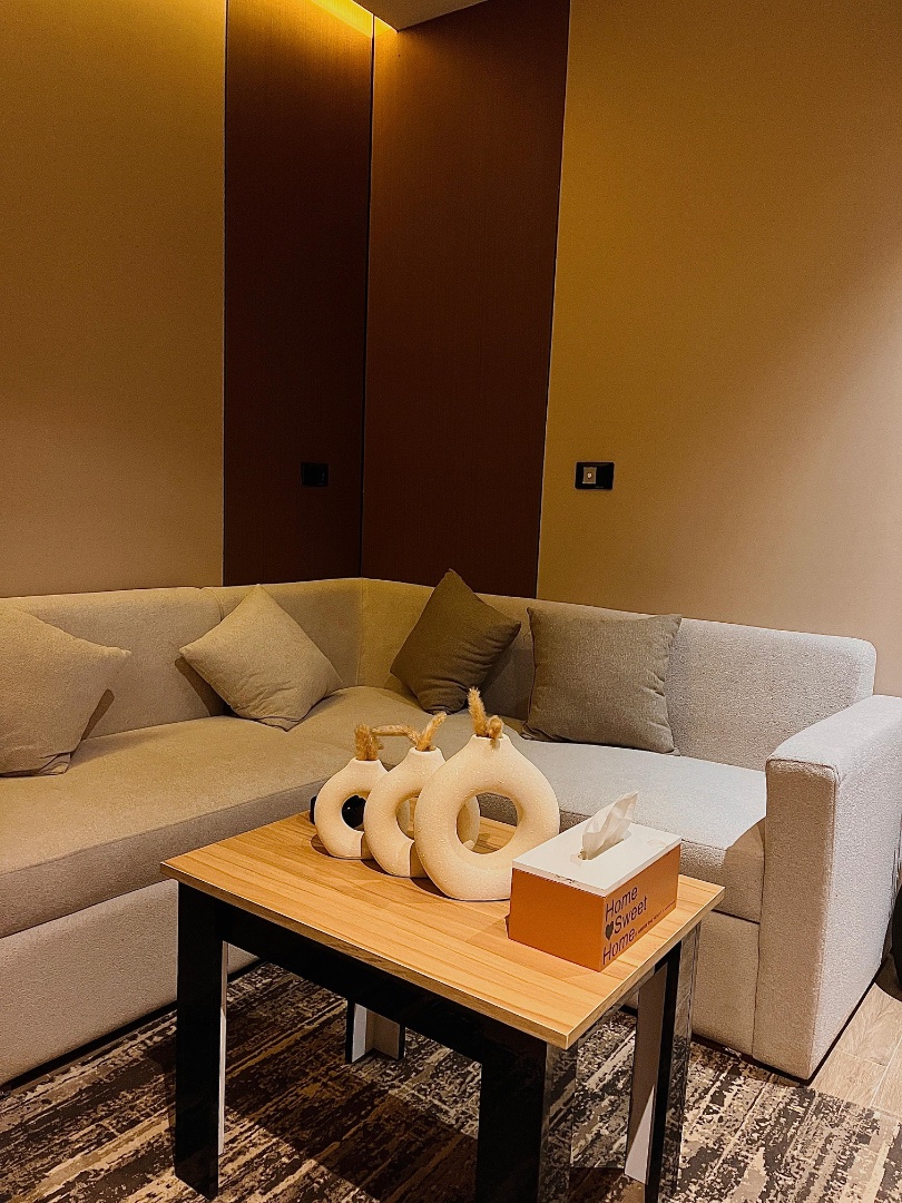 Suite 2