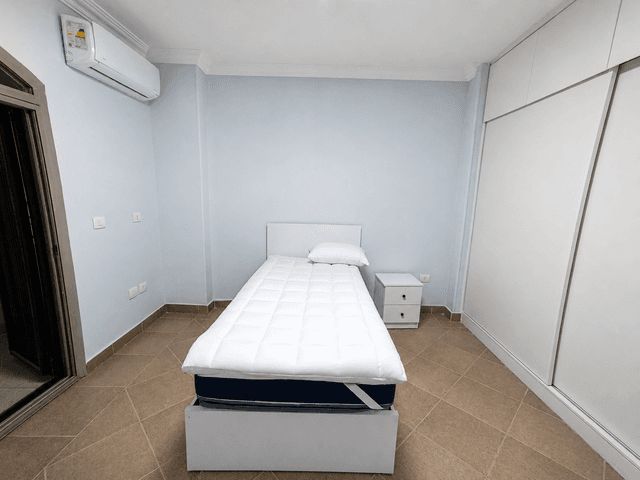 Single Master Room In Apartment 2